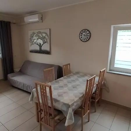 Prostorni In Udobni Apartmaji Sl - Spacious & Comfortable Sl Izola
