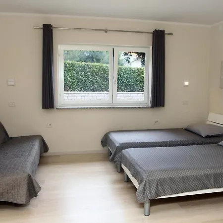 Spacious Sl Lejlighed