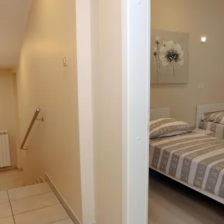 Spacious Sl Apartment Izola