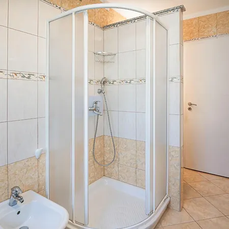 Prostorni In Udobni Apartmaji Sl - Spacious & Comfortable Sl Apartment *