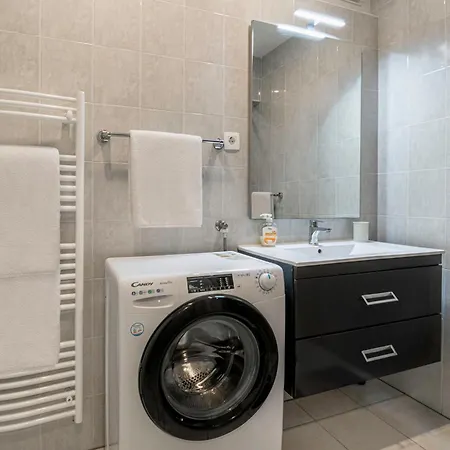 Prostorni In Udobni Apartmaji Sl - Spacious & Comfortable Sl Apartment *