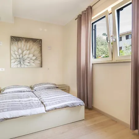 Prostorni In Udobni Apartmaji Sl - Spacious & Comfortable Sl Izola
