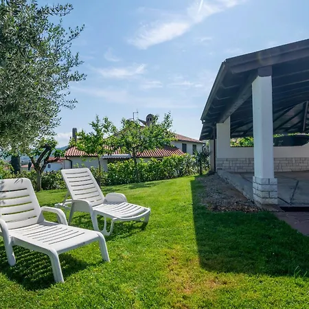 Apartment Prostorni In Udobni Apartmaji Sl - Spacious & Comfortable Sl