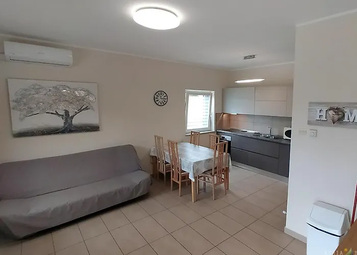 Spacious Sl 아파트